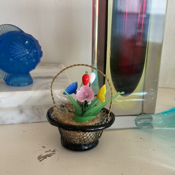 Miniature Vintage Floral - Picture 2 of 11